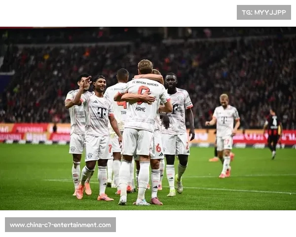 拜仁阵容深度不足隐患显现,多线作战考验轮换智慧